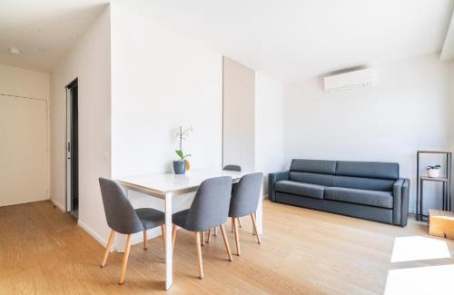 Parchamp–Albert Kahn Apartment | Modern 2-Room Apartment in Boulogne North - Rated 9.8/10