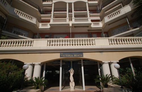 Old Town Apartment | Inviting Apartment with Sea View and Terrace in Menton