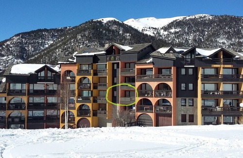 Montgenevre Apartment | Ideal 3-Bedroom Getaway at the Foot of the Slopes
