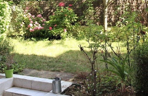 Issy-les-Moulineaux Apartment | Elegant 89m2 Apartment with Garden Near Paris - Top Rated