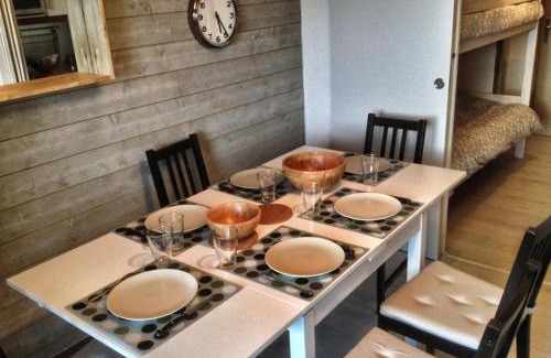Eclose-Ouest Apartment | Stunning Apartment with Balcony & Ski-In Access
