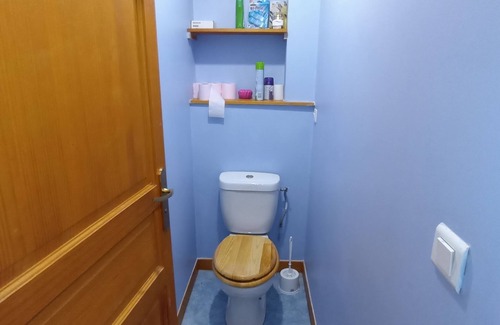 Denain Apartment | Cozy Appart: Family-Friendly Stay in a Prime Location