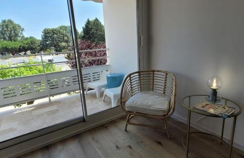 La Teste-de-Buch Apartment | Inviting Apartment in Arcachon with Pool & Family-Friendly Perks