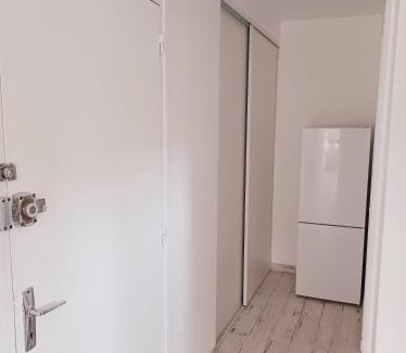 Crepy-en-Valois Apartment | Beautiful Apartment in the Heart of Crépy - Pet Friendly