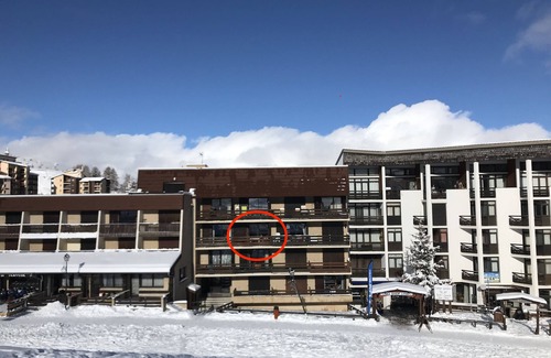 Le Super-Sauze Apartment | Cozy Front de Neige Apartment in Supersauze 1700