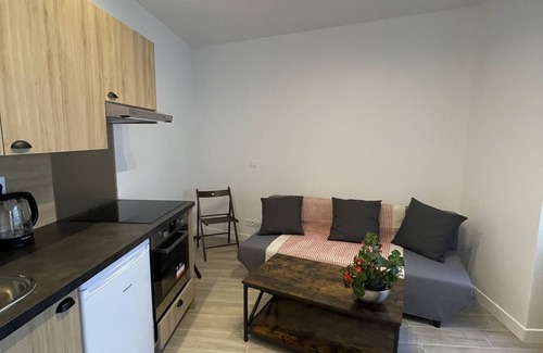 Quartier de la Maison-Blanche Apartment | Elegant 2-Bedroom Apartment in Vibrant Paris 13