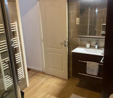 Belhez Apartment | Stylish Apartment for Families in a Prime Location