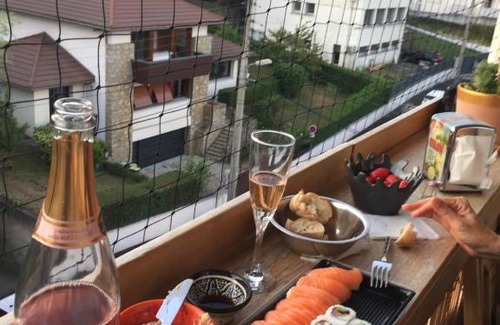 Chamalieres Apartment | Contemporary Apartment with Breakfast & Perfect 10/10 Rating