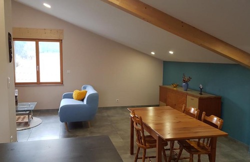Les Fins Apartment | Serene Apartment in a Peaceful Location, Ideal for Families