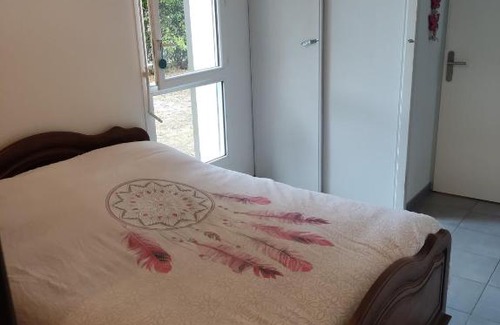 Lanton Apartment | Charming Garden Apartment in Lanton - Family-Friendly Escape