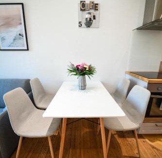 Dives-sur-Mer Apartment | Inviting Apartment Near Port Guillaume for Families & Pets