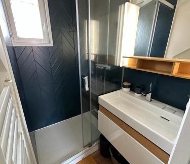 Biarritz City Centre Apartment | Prime Apartment in Biarritz: Child-Friendly Retreat