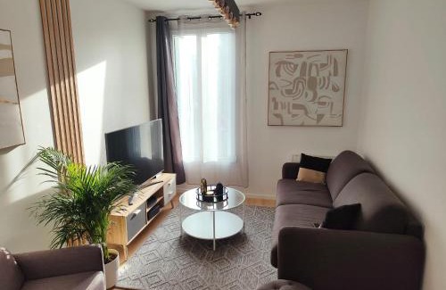 Bezons Apartment | Stylish Apartment Near La Défense and Paris - 9.4/10 Rated