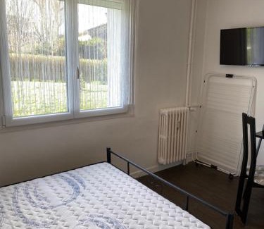 Vandoeuvre-les-Nancy House | Cozy Room with Private Bath and High Guest Rating 9.3