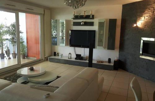 Mulhouse Apartment | Elegant Duplex with Scenic Views and Family-Friendly Amenities