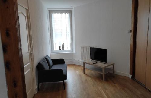 Saint-Pierre - Rene II - Bonsecours Apartment | Tranquil F3 in a Peaceful Residence - Family Friendly Stay