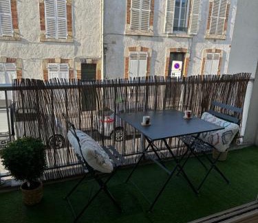Saint-Vincent Apartment | Stylish F4 in Central Location Near Parc Pasteur