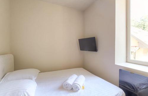 Saint-Didier-au-Mont-d'Or Apartment | Superbe appartement, deux chambres, St-Didier