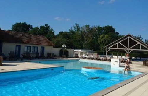 Saint-Illiers-la-Ville Other | Inviting Mobil Home with Pool and Pet-Friendly Perks