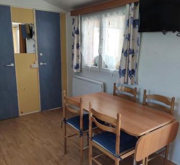 Saint-Illiers-la-Ville Other | Inviting Mobil Home with Pool and Pet-Friendly Perks