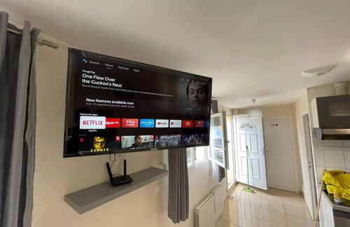 Sarcelles Apartment | Modern Renovated Flat Ideal for Families and Travelers