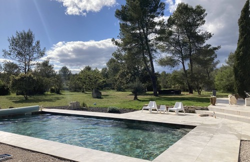 Le Triadou House | Elegant Retreat in Southern France with Pool & Pet-Friendly