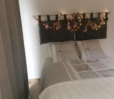 Nouan-le-Fuzelier Apartment | Cozy Studio Retreat in the Heart of Sologne - Guest Rated 9.1