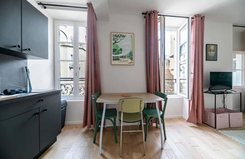 Vieux Vichy Apartment | Charming Studio with Lake View and Pet-Friendly Amenities