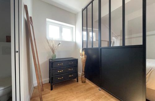 Vallieres Apartment | Discover Le Pariou: Cozy Studio Near City Center