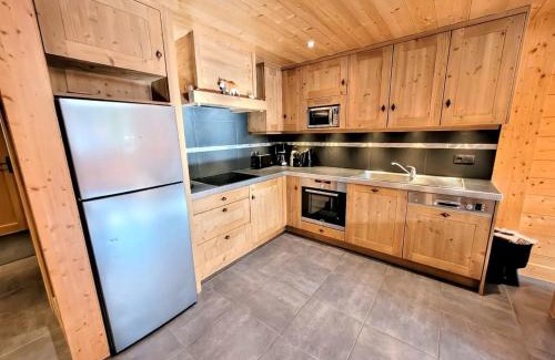 Les Gets Apartment | Cozy T3+ Cabin in Les Gets with Mountain View & Family Fun