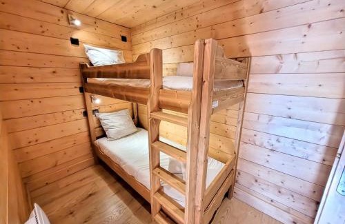 Les Gets Apartment | Cozy T3+ Cabin in Les Gets with Mountain View & Family Fun