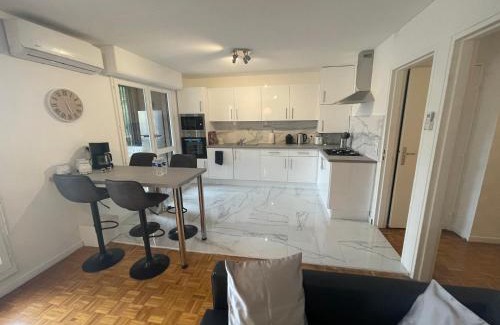 La Pomme Apartment | Spacious Family-Friendly T4 with Top Amenities - 8.8/10