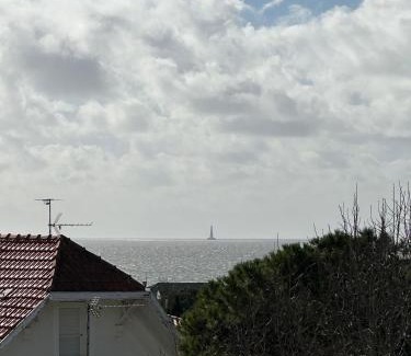 Royan Apartment | Beautiful Oceanfront T4 in Royan - Steps to the Beach