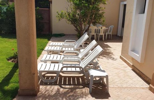 Issen Villa | Beautiful Villa with Private Pool - Guest Rated 9/10