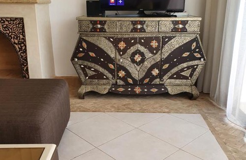 Issen Villa | Beautiful Villa with Private Pool - Guest Rated 9/10