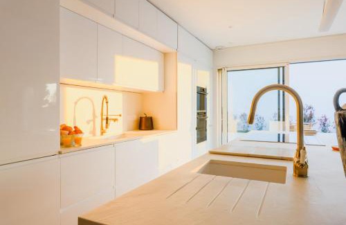 Le Bernard Villa | Superbe villa climatisée 4 chambres, 4 salles de bain avec piscine chauffée proche mer
