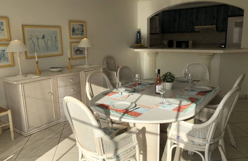 Empuriabrava Villa | Tranquil Villa with Private Pool and Spa Retreat
