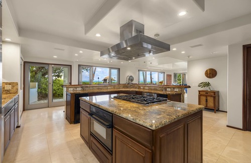 Lanikai House | Stunning Mokulua Sunrise: Unmatched Views and Spa Amenities