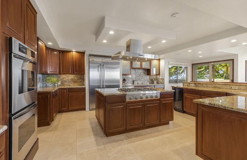Lanikai House | Stunning Mokulua Sunrise: Unmatched Views and Spa Amenities