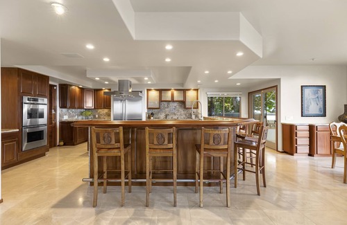 Lanikai House | Stunning Mokulua Sunrise: Unmatched Views and Spa Amenities