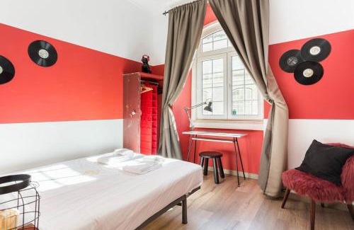 Chiado Apartment | Convenient SuperCentral Walk Anywhere with AC & Lift Amenities