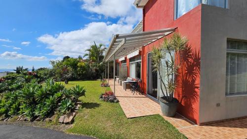 Cajon Apartment | Guest Rated: Supercostarica with Family-Friendly Amenities