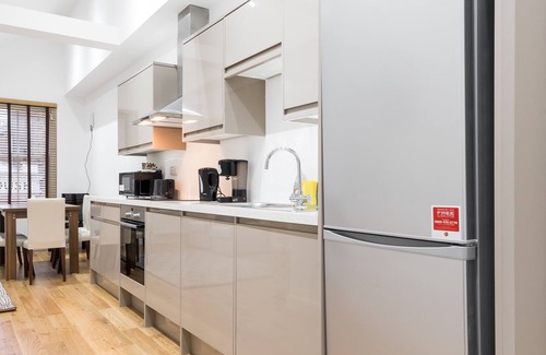 Spitalfields Apartment | Convenient Apartment Near Liverpool St Station for Families