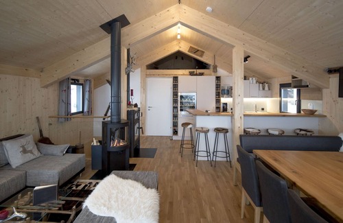 Pichl-Preunegg House | Inviting Chalet #13 with Sauna, Whirlpool & Spa Amenities