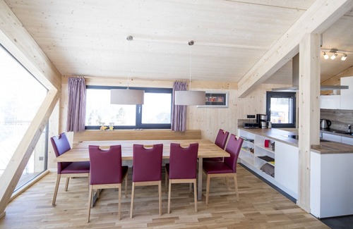 Pichl-Preunegg House | Cozy Superior Chalet #12 with Sauna & Whirlpool Retreat