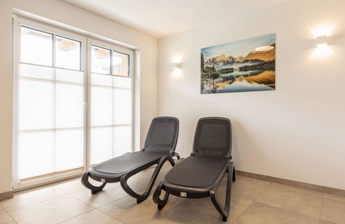 Uttendorf Ski Chalet | Cozy Chalet 2B with Sauna, Lake View & Spa Amenities