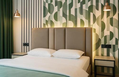 Eforie Nord Apartment | Superior Double Room with Jacuzzi & Lake View