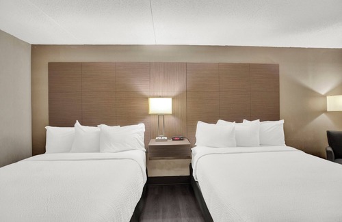 Thunder Bay Hotel | Discover Superior Inn Hotel & Conference Centre in Thunder Bay