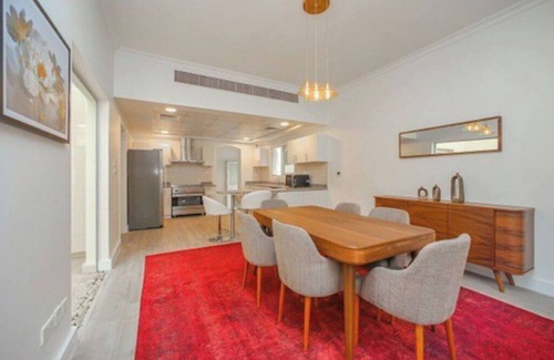 Dubai Marina Villa | Elegant Renovated Villa with Prime Location & Family Amenities