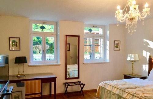 Eutritzsch Apartment | Family-Friendly Superior Room for Up to 6 Guests